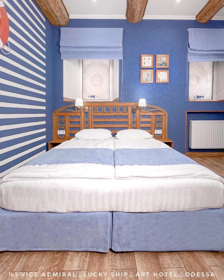 Lucky Ship Art Hotel Oldenburg Bagian luar foto