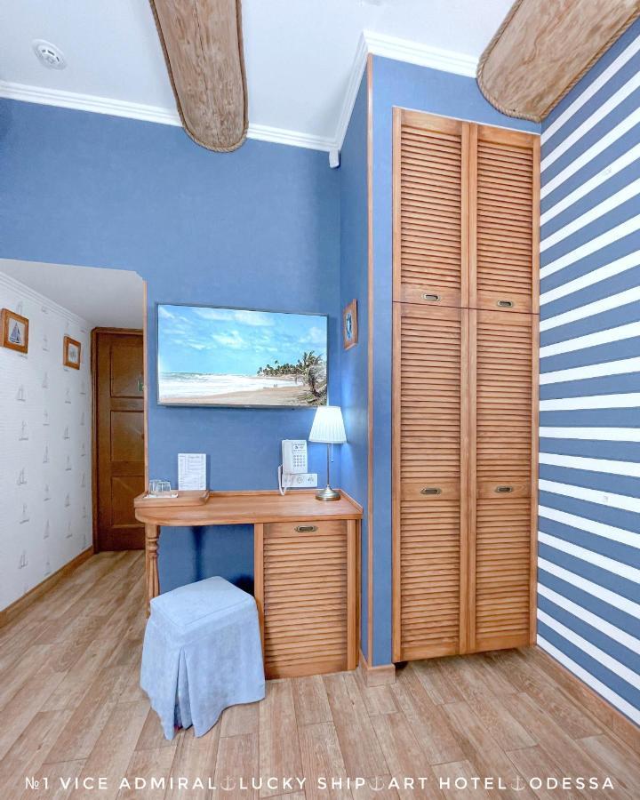 Lucky Ship Art Hotel Oldenburg Bagian luar foto