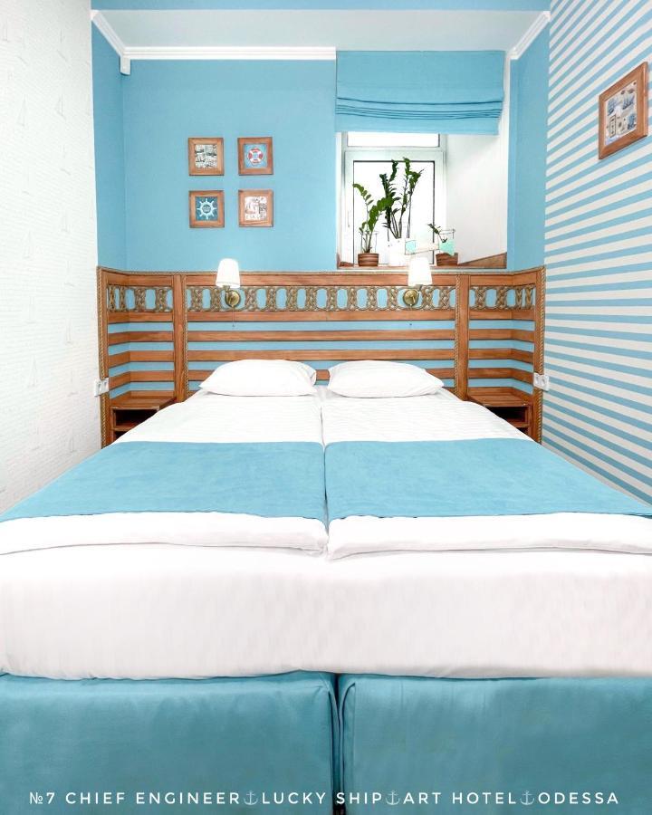 Lucky Ship Art Hotel Oldenburg Bagian luar foto