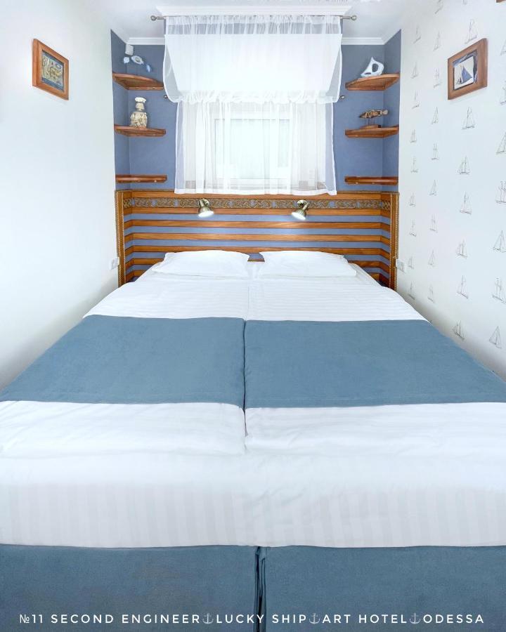 Lucky Ship Art Hotel Oldenburg Bagian luar foto