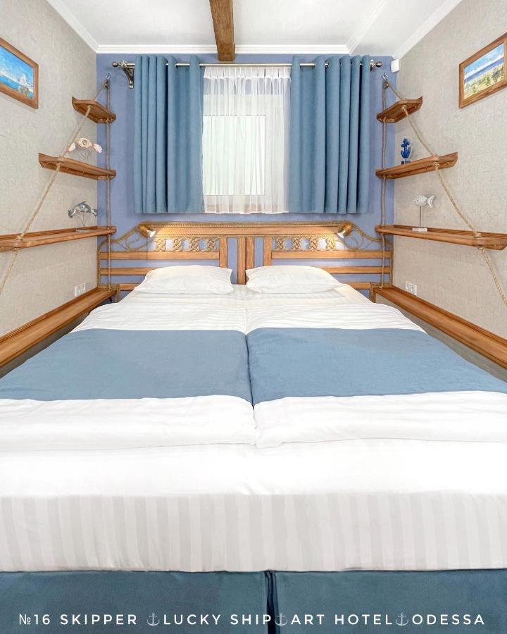 Lucky Ship Art Hotel Oldenburg Bagian luar foto